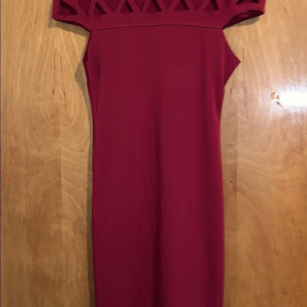 Dress - Picture 3 of 4